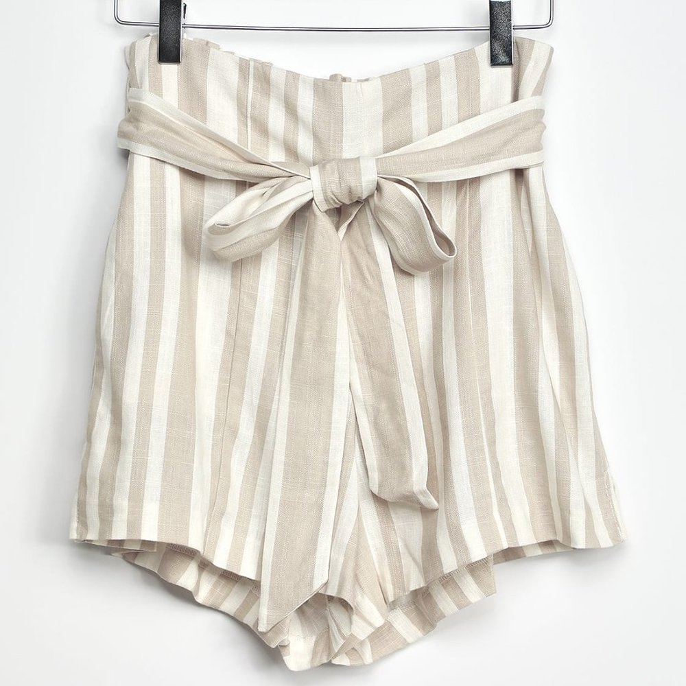 Willow Johnny Striped High Tie-Waist Linen Shorts - Picture 5 of 16